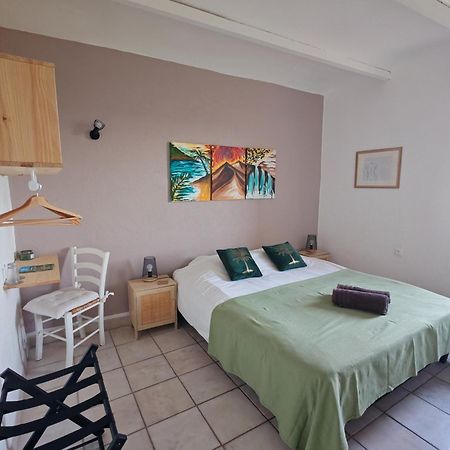 Mas La Belle Ambroise - Chambres D'Hotes Et Gite Saint-Ambroix Esterno foto