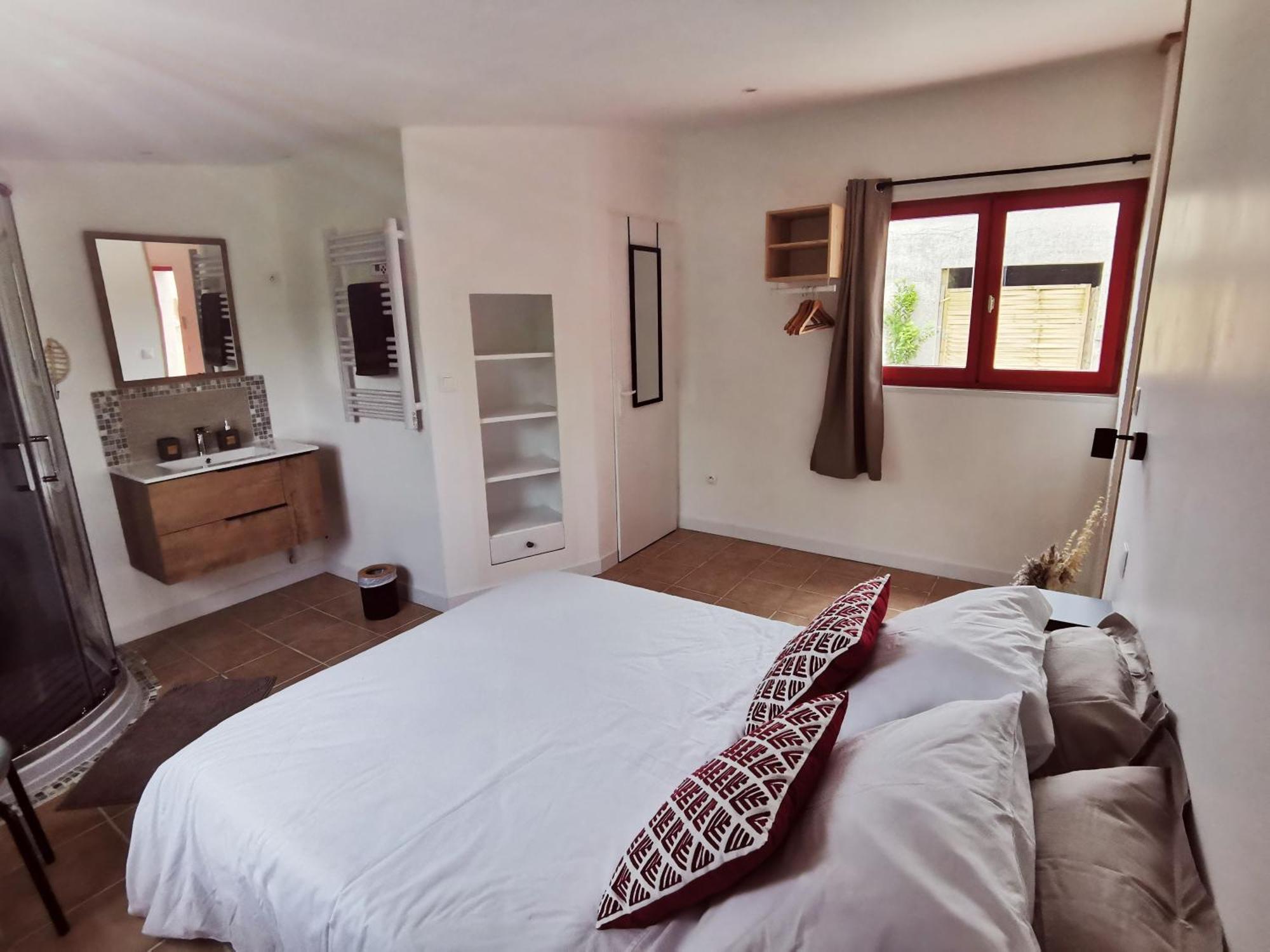 Mas La Belle Ambroise - Chambres D'Hotes Et Gite Saint-Ambroix Esterno foto