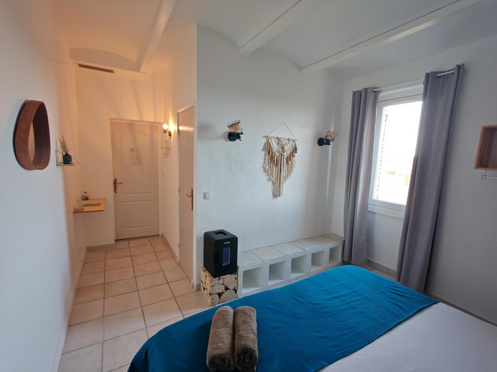 Mas La Belle Ambroise - Chambres D'Hotes Et Gite Saint-Ambroix Esterno foto